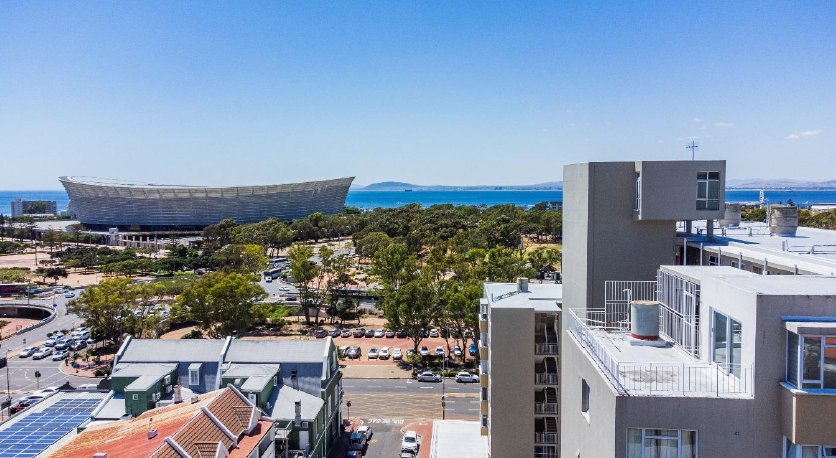  Bedroom Property for Sale in Green Point Western Cape